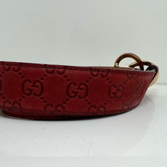 Gucci Guccisima Red Interlocking G Heart Gold Buckle Embossed Leather Belt  34 - Picture 2 of 6